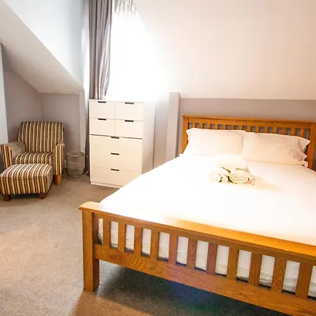 Homely Ensuite Near Centre *