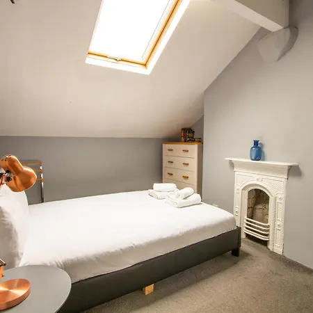 4 - Comfy Bedroom Near Mcr Centre Apartment