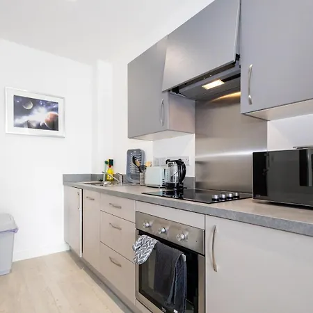 דירה Guestready - Lovely Near Man Utd Stadium מנצ'סטר