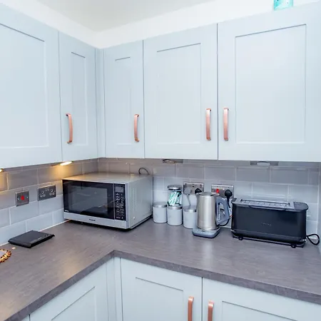 The Edge - Enjoy A Luxury