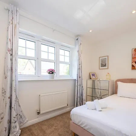 Feriehus Guestready - A Haven By The River