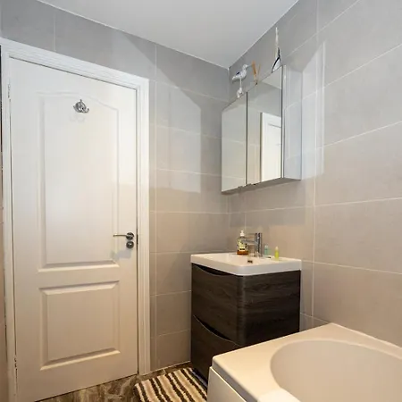 Guestready - A Haven By The River Apartmán