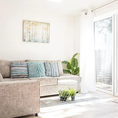 Feriehus Guestready - A Haven By The River