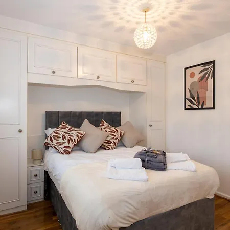 Apartment Guestready - Charming Retreat Near Salford Quays Manchester