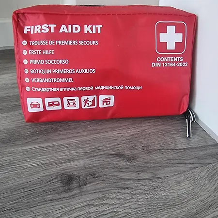 Entire 2 Bedroom And 2 Bathroom In -free Underground Parking Apartamento