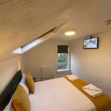 Ivy Mount Boutique *