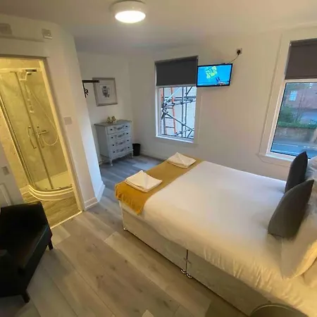 Ivy Mount Boutique *