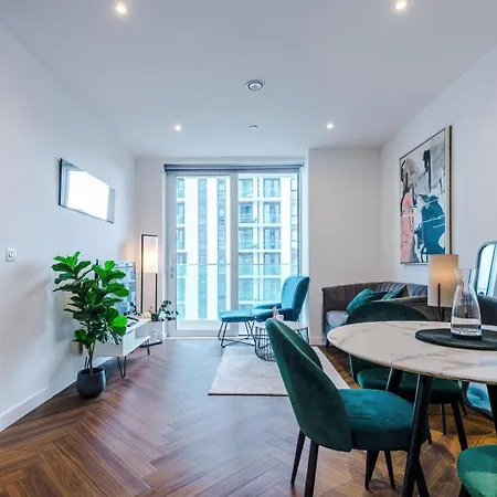 Media - Skyline View *