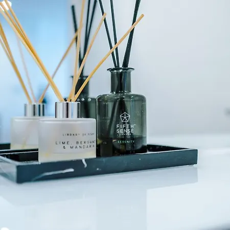 Media - Skyline View Apartment *