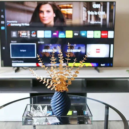 Pass The Keys Free Parking New Build Mins From Manc Old Traff Apartmán Manchester