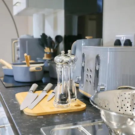 Apartmán Pass The Keys Free Parking New Build Mins From Manc Old Traff *