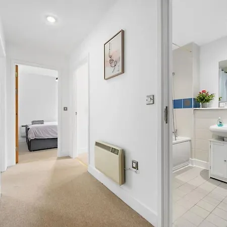 شقة Piccadilly Luxury Three Bedroom