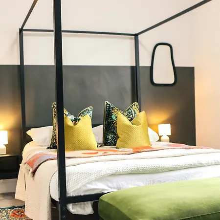 Spacious Stylish With Free Parking 10 Mins To Centre & Ao Arena Ideal For Groups & Long Semesterbostad Manchester