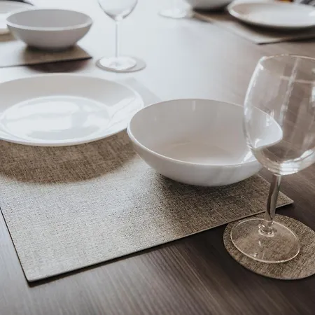 Holiday home Comfy 3br - Pool Table - Games - Sleeps 8 Manchester