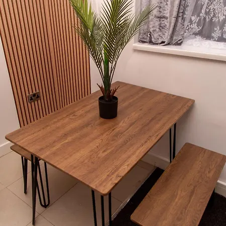 Salford Free Parking Apartman *