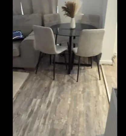 3 Bedroom In - Near Etihad Stadium Apartment Manchester