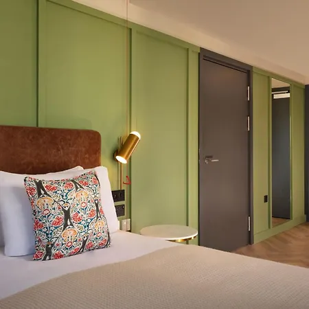 Отель The Reach At Piccadilly, Manchester, A Tribute Portfolio Манчестер