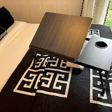 Cityfront Luxe Near Centre Facing Etihad & Coop Live, Free Parking *