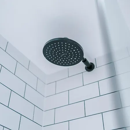 Hilltop Serviced - Piccadilly