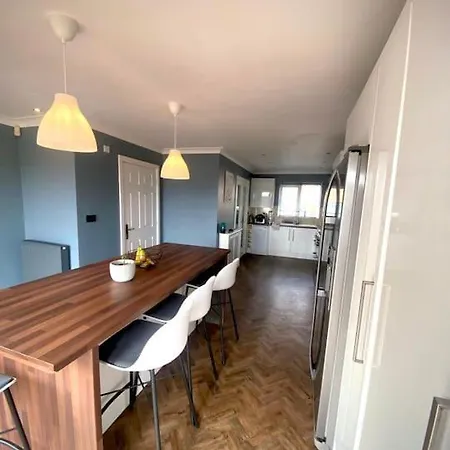 Holiday home View Large 5br Town House Parking *