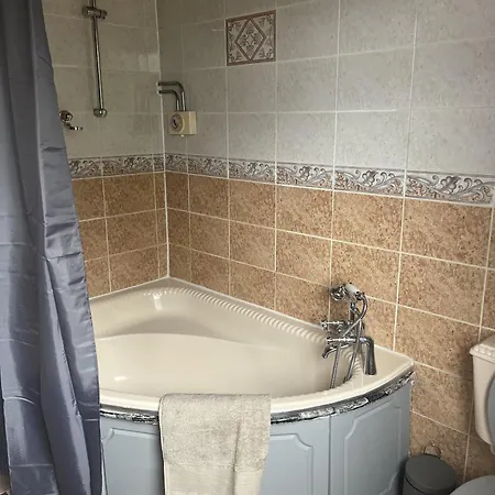 Droylsden House Casa de Férias