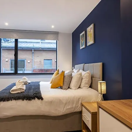 Apartment Contemporary 1 Bedroom In Centre *
