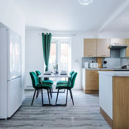 Hébergement de vacances Stunning 3-bed In By 53 Degrees Property, Ideal For Contractor Groups & Long-term Business, Free Parking - Sleeps 7! Manchester