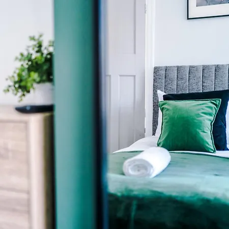 Hébergement de vacances Stunning 3-bed In By 53 Degrees Property, Ideal For Contractor Groups & Long-term Business, Free Parking - Sleeps 7!