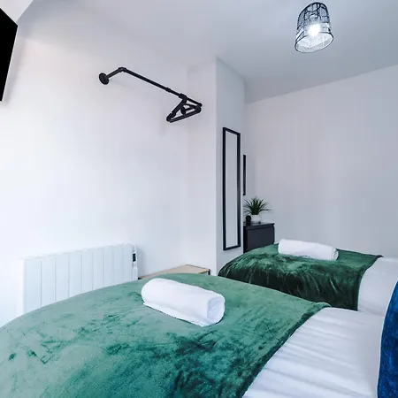 Hébergement de vacances Stunning 3-bed In By 53 Degrees Property, Ideal For Contractor Groups & Long-term Business, Free Parking - Sleeps 7! *