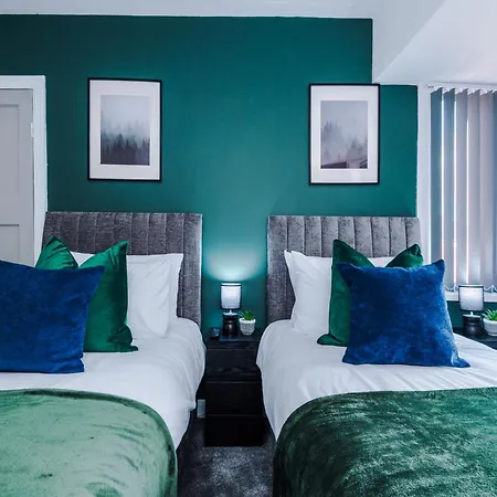 Hébergement de vacances Stunning 3-bed In By 53 Degrees Property, Ideal For Contractor Groups & Long-term Business, Free Parking - Sleeps 7!