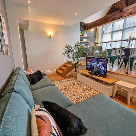 Сasa de vacaciones Luxury Piccadilly Duplex Flat By Superhost *