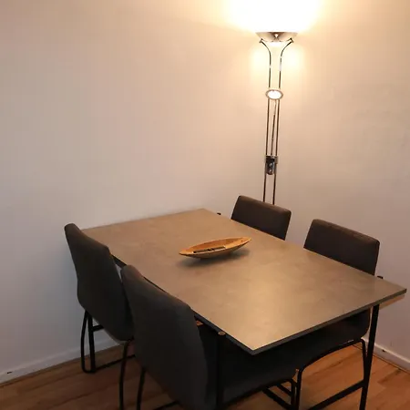 Cosy 2 Bed With Parking Near Piccadilly, Etihad Stadium And Coop Live Sleeps Up To 5 Ferienhaus