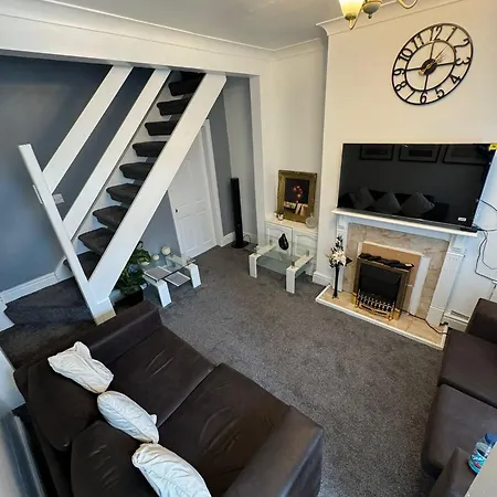 Lovely + Free Parking Feriehus