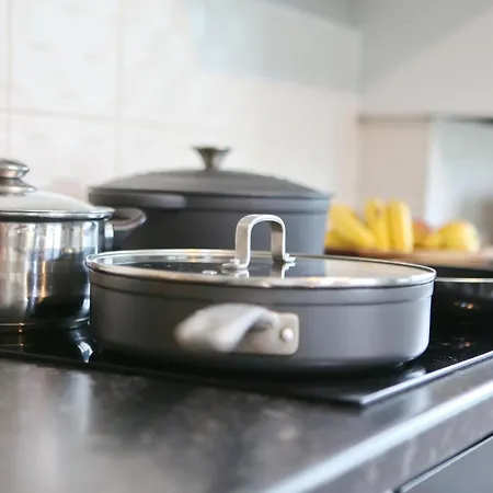 아파트 Pass The Keys Stylish Flat With Parking Close To Coop Arena