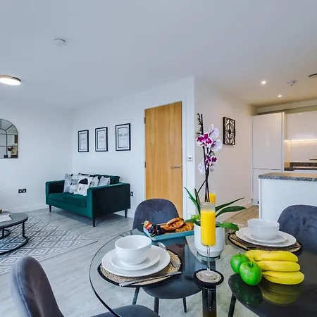 2bed Duplex Near Mediacity & Centre, Easter Deals Now On