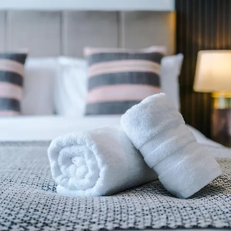 Apartment 2bed Duplex Near Mediacity & Centre, Easter Deals Now On Manchester