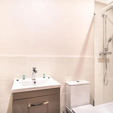 Lovely 2 Bedroom Apartamento Manchester