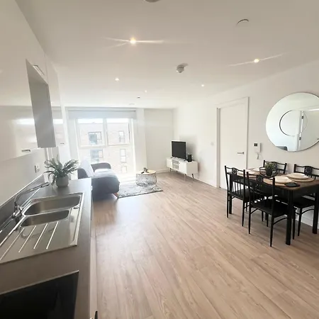 Lovely 2 Bedroom Manchester