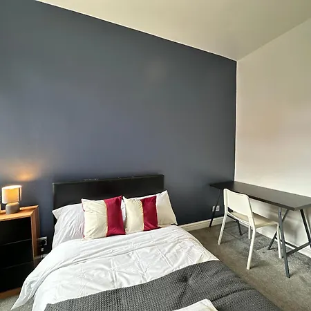 بيت للعطل Daisybank Co-living - Private Self-cater *