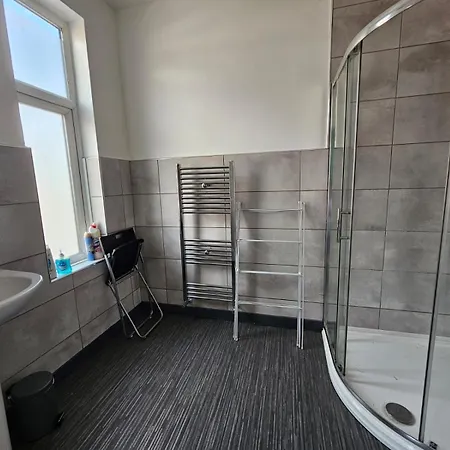 Daisybank Co-living - Private Self-cater