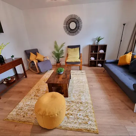 3br House-apartment-free Parking-manchester Airport 맨체스터