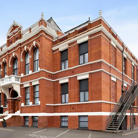Trafford Hall Manchester, Trademark Collection By Wyndham Hotel 3*