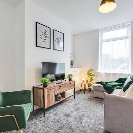 בית נופש Stylish & Vibrant 2 Bedroom