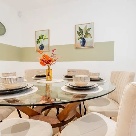 The Etihad Exquisite Casa de Férias Manchester