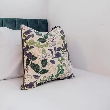 The Etihad Exquisite * Manchester