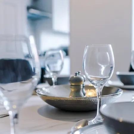 Luxurious Living 2 Bedroom Prázdninový dům