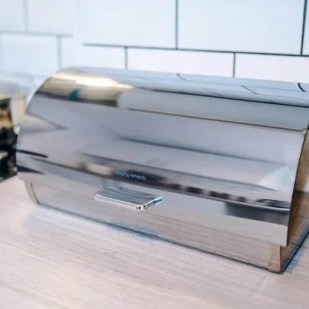 Luxurious Living 2 Bedroom *