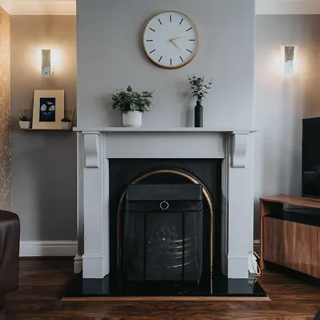 Elegant 3-Bedroom Manchester Retreat Free Parking Keenzchillz Apartament Manchester