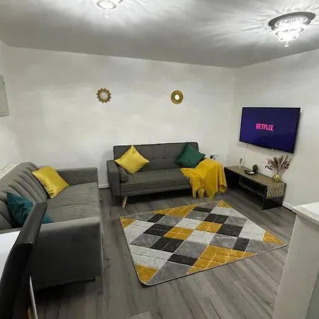 Vakantiehuis New Luxury 3 Bedroom House Next To Coop Stadium & Man Stadium Manchester