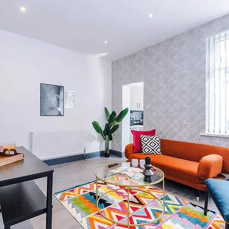 Funky 3 Bed House - Salford Manchester